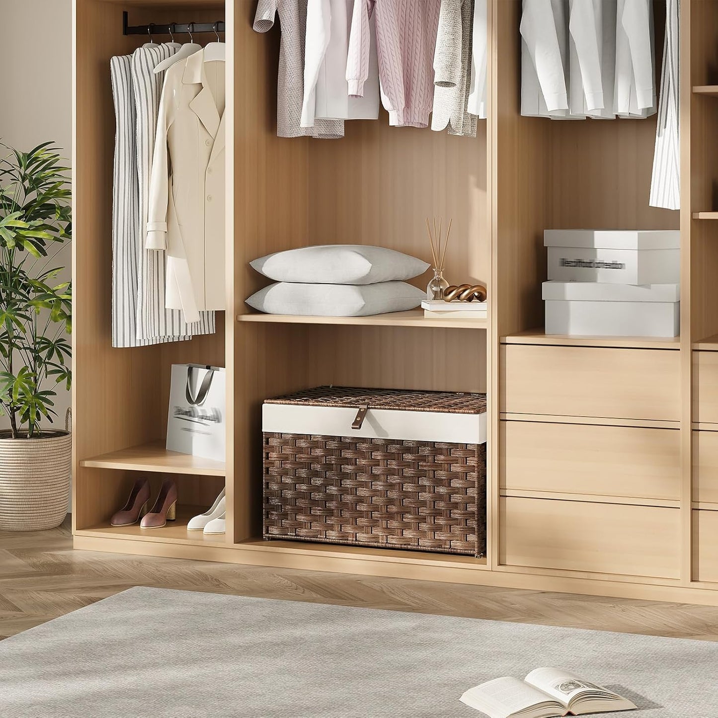 HOOBRO Storage Basket with Lid, 17.2 Gallon (65L) Wicker Basket, Handwoven Blanket Storage Basket with Handles, Metal Frame and Soft Lining, Foldable for Bedroom, Laundry Room, Brown BR265CW01